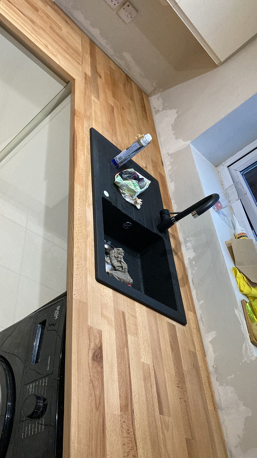 Kitchen units and worktop